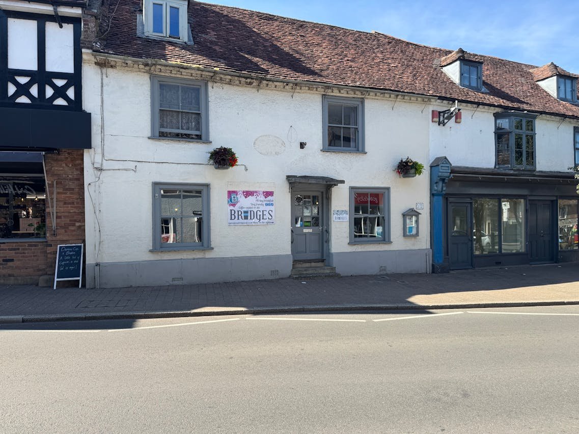 Retail/Shop For Sale, Fordingbridge, Hampshire