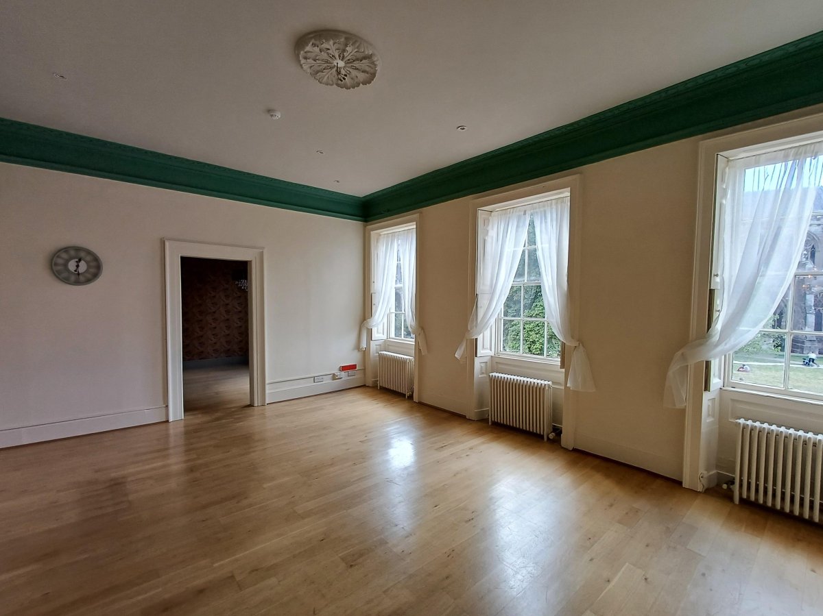 Retail/Shop in Exeter - photo 3