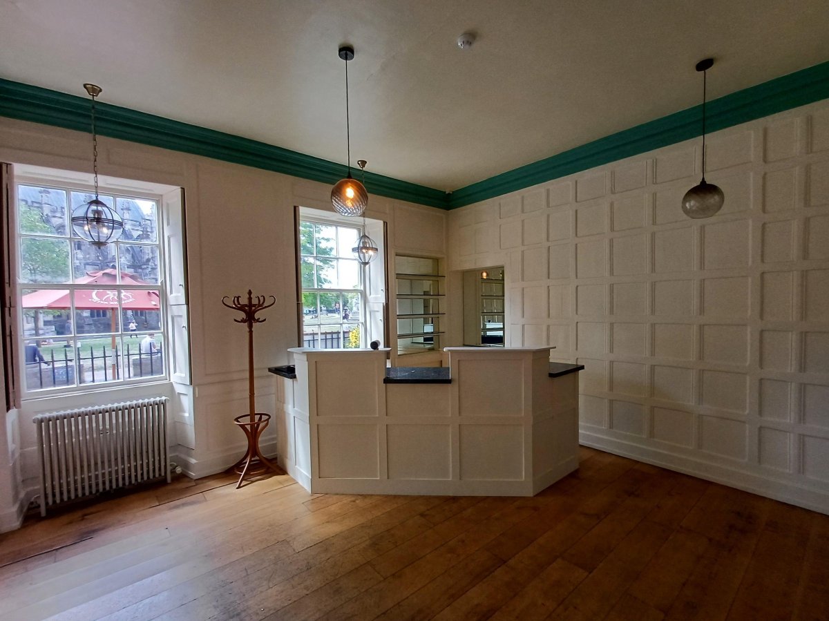 Retail/Shop in Exeter - photo 4