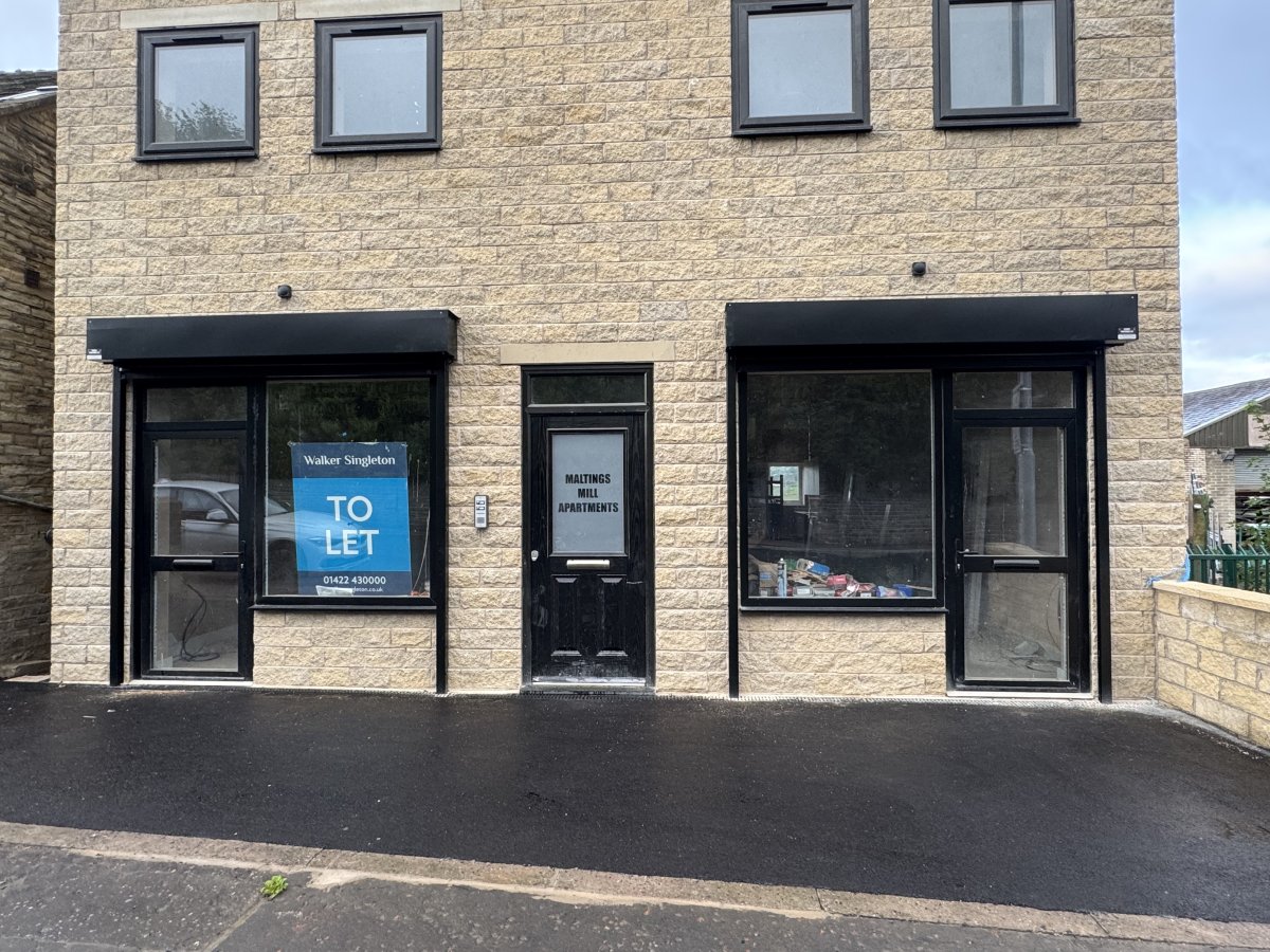 Retail in Hipperholme