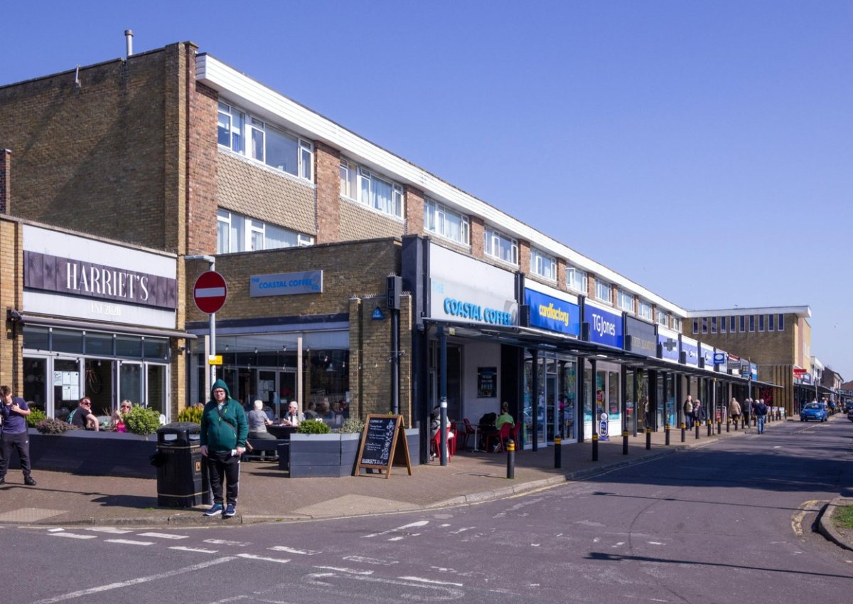 Retail/Shop in Littlehampton - photo 3