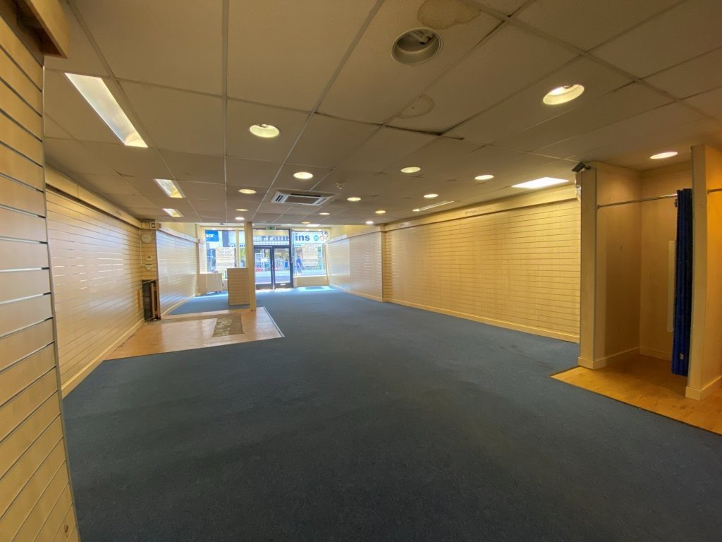 Retail/Shop in Ipswich - photo 2