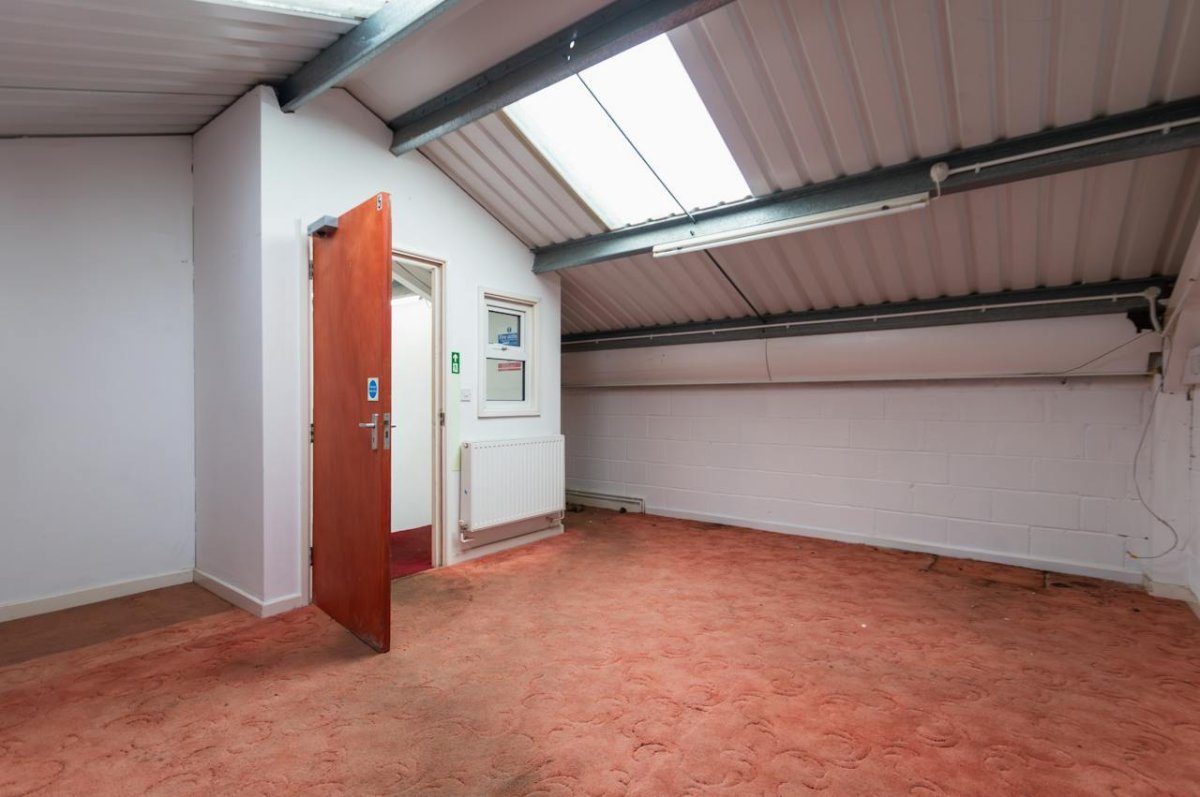 Retail/Shop in Verwood - photo 4