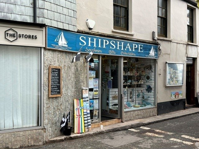 Retail in Torpoint
