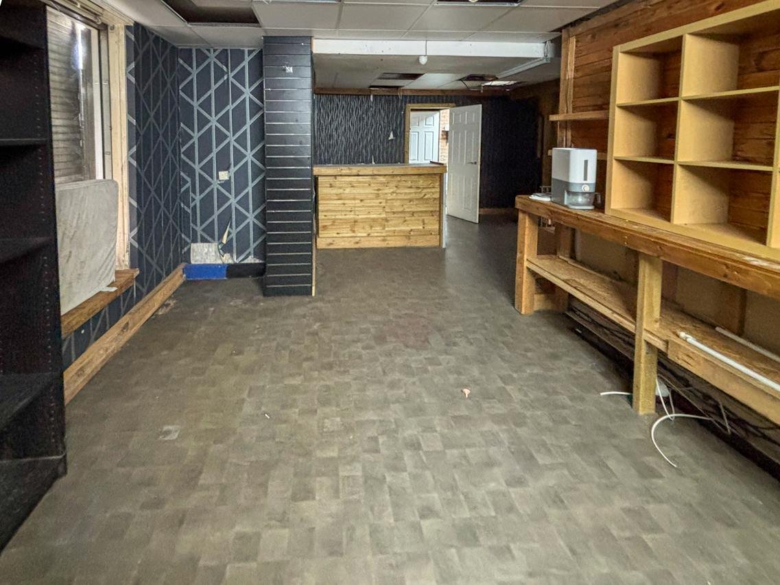 Retail/Shop in Bournemouth - photo 2