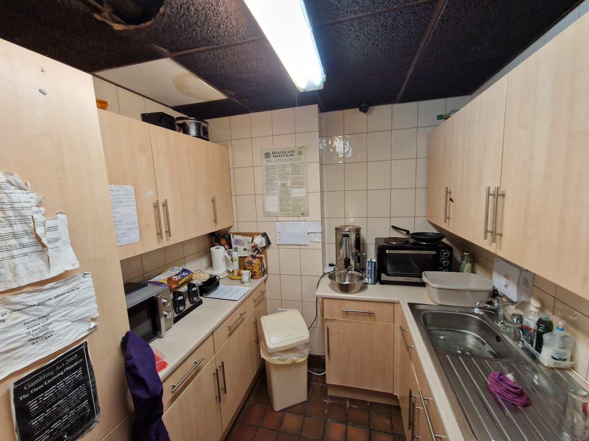 Retail/Shop in Ilkeston - photo 4