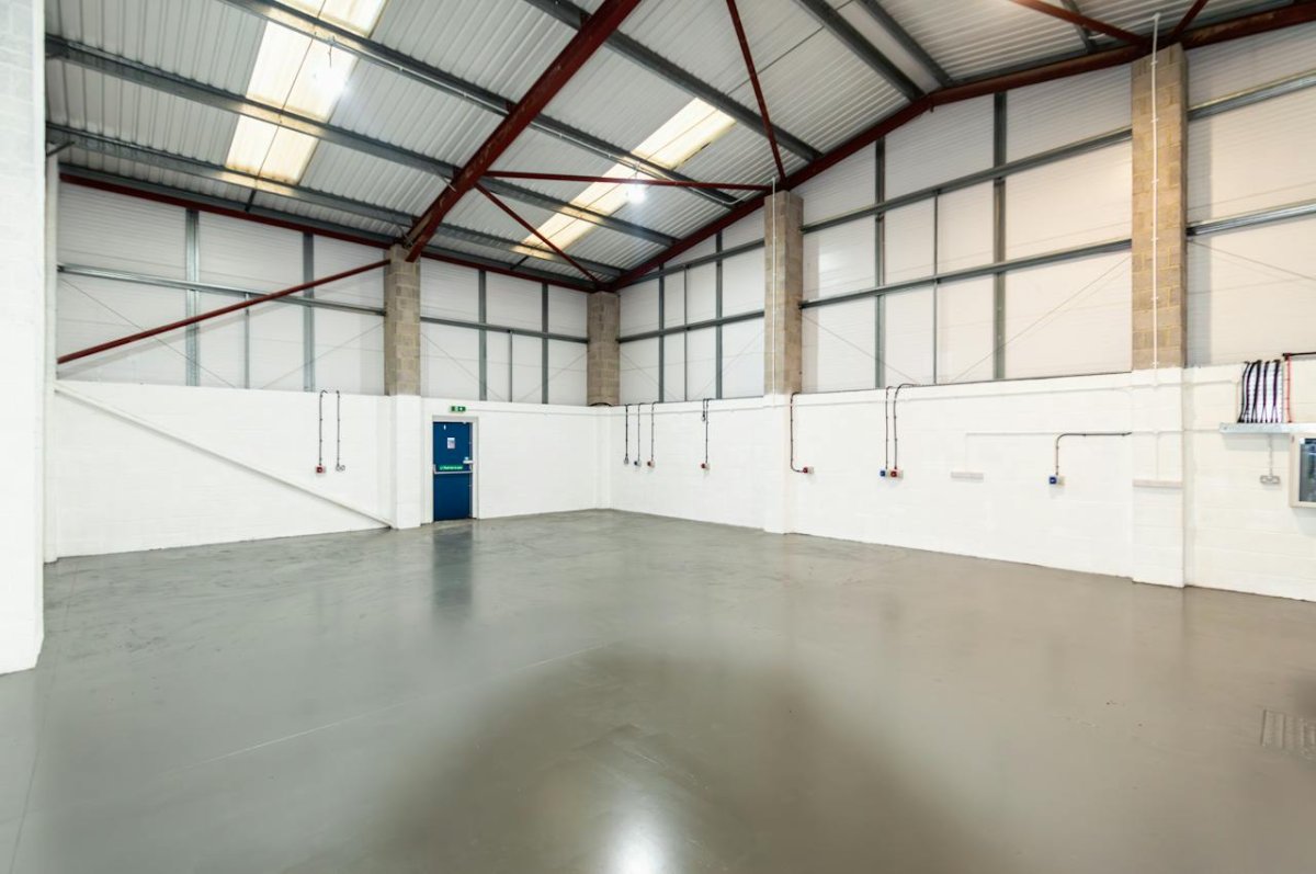 Retail/Shop in Wimborne - photo 2
