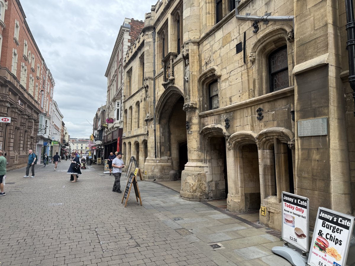 Retail/Shop in Lincoln - photo 3