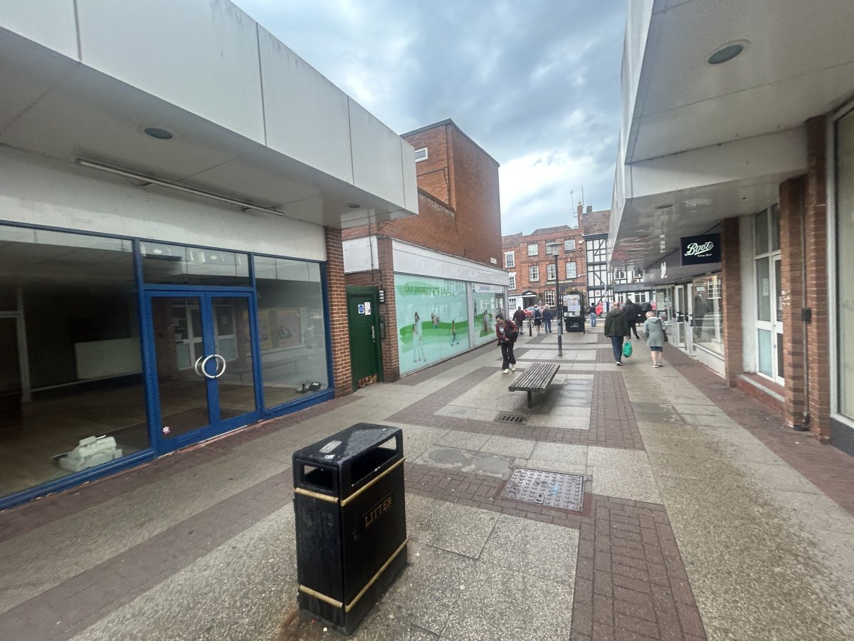 Retail/Shop in Tewkesbury - photo 3