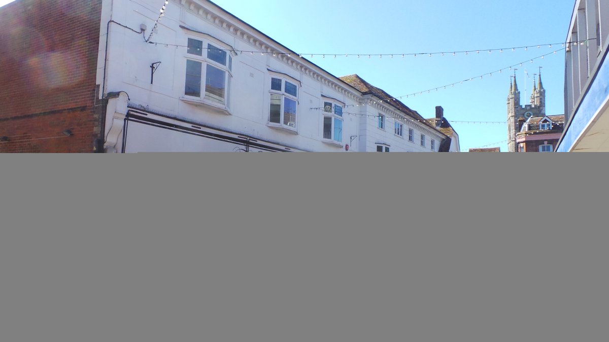 Retail/Shop in Ashford - photo 2