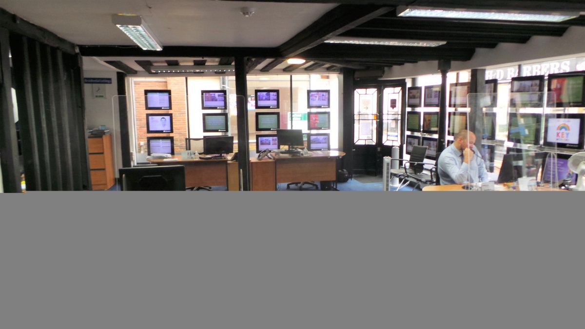 Retail/Shop in Ashford - photo 3