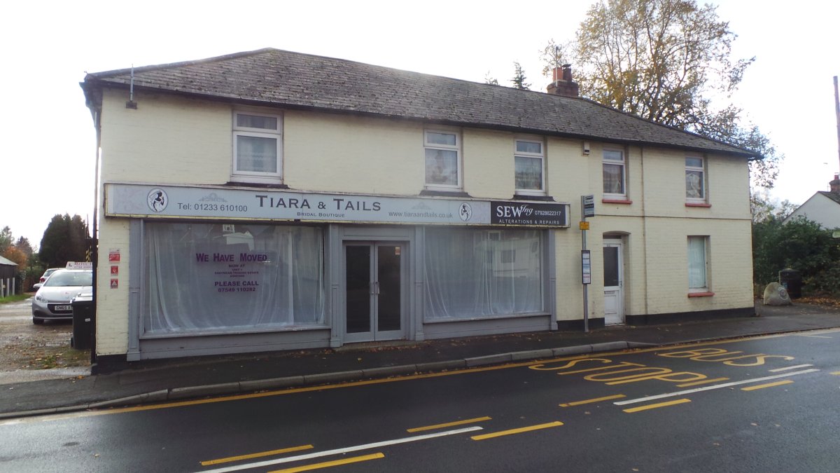 Retail/Shop in Ashford - photo 4