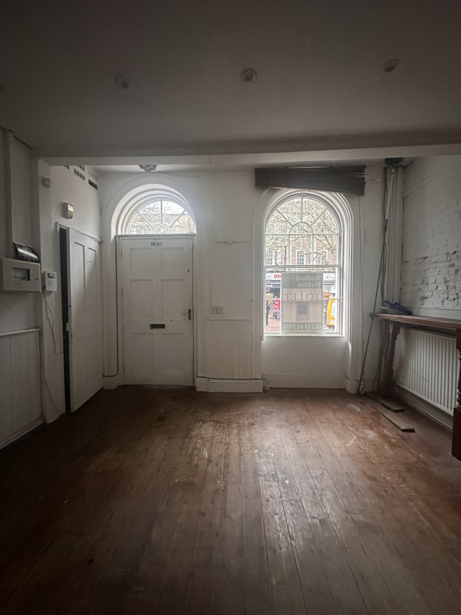 Retail/Shop in Ashford - photo 2