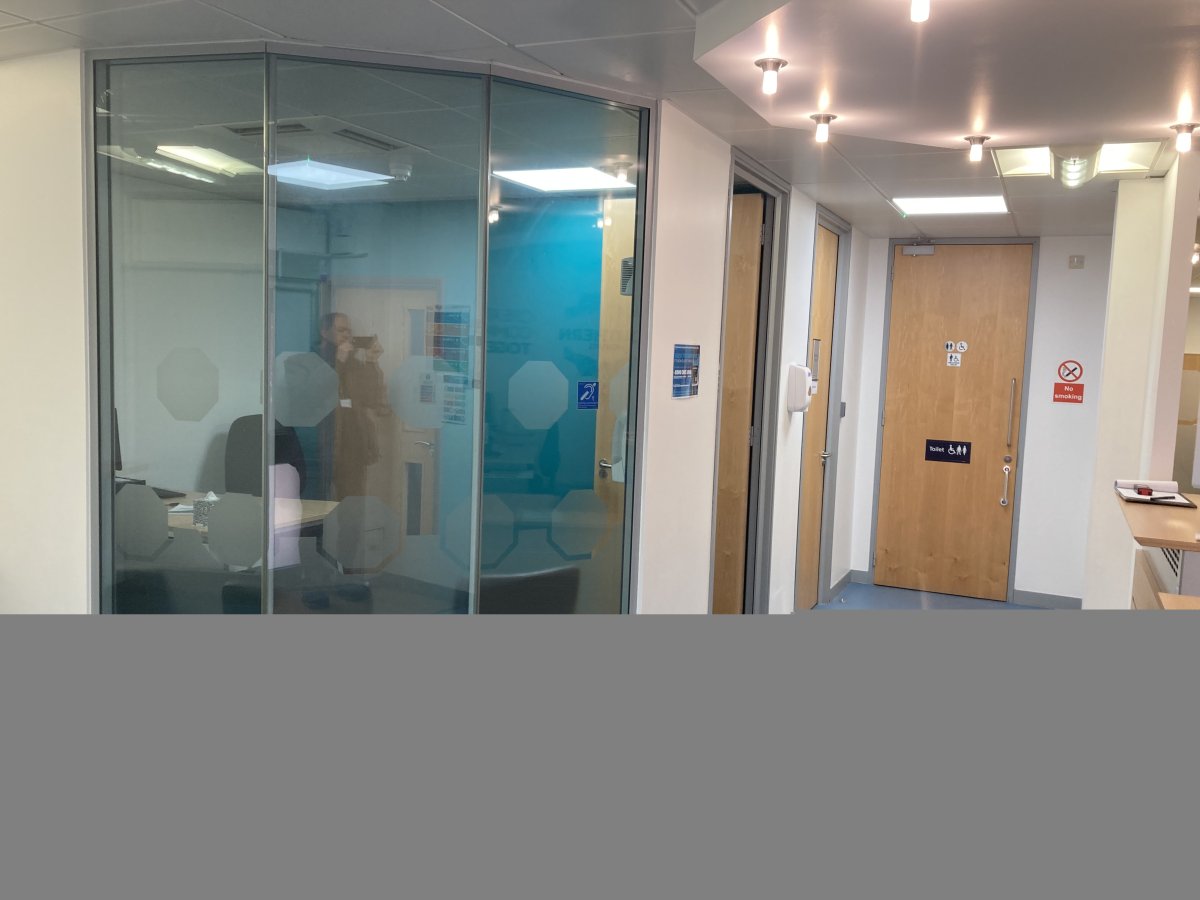 Retail/Shop in Sittingbourne - photo 3