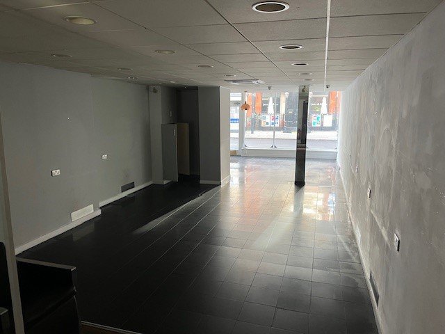 Retail/Shop in Derby - photo 3