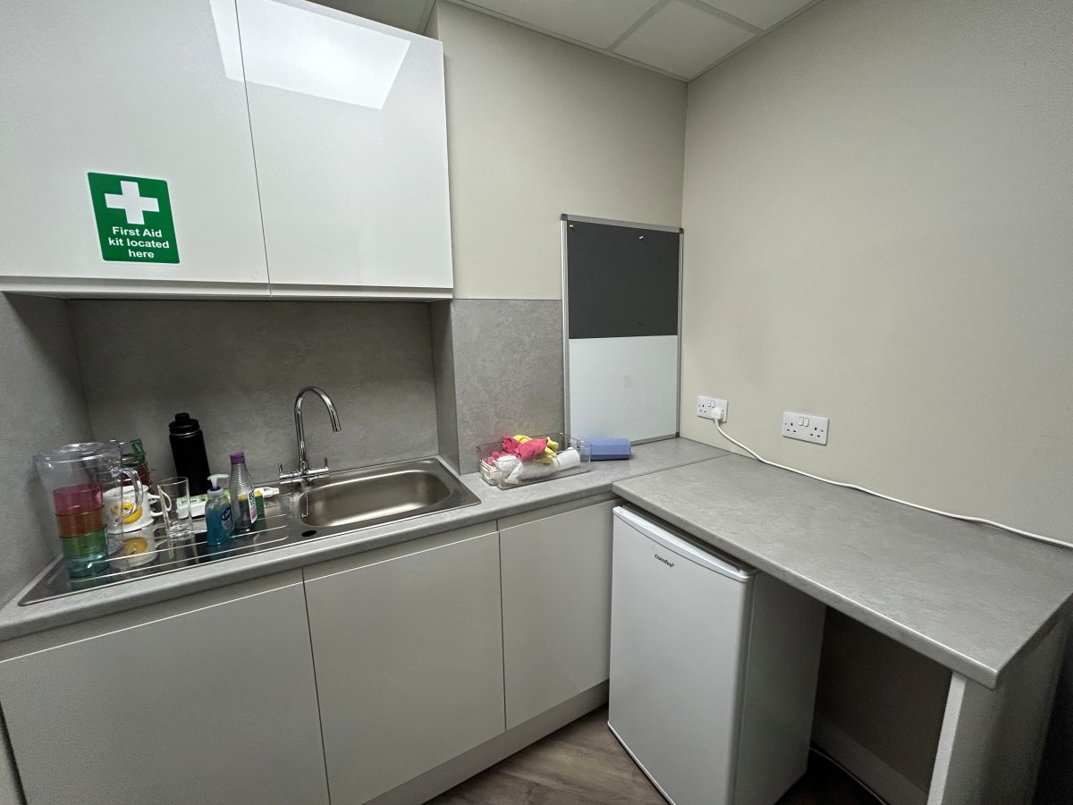 Retail/Shop in Leicester - photo 4