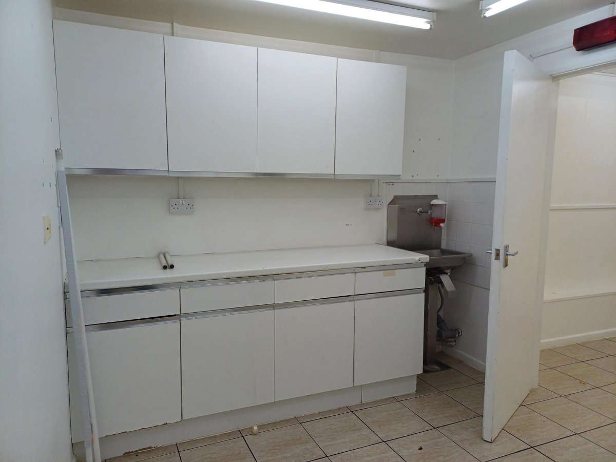Retail/Shop in Corby - photo 4