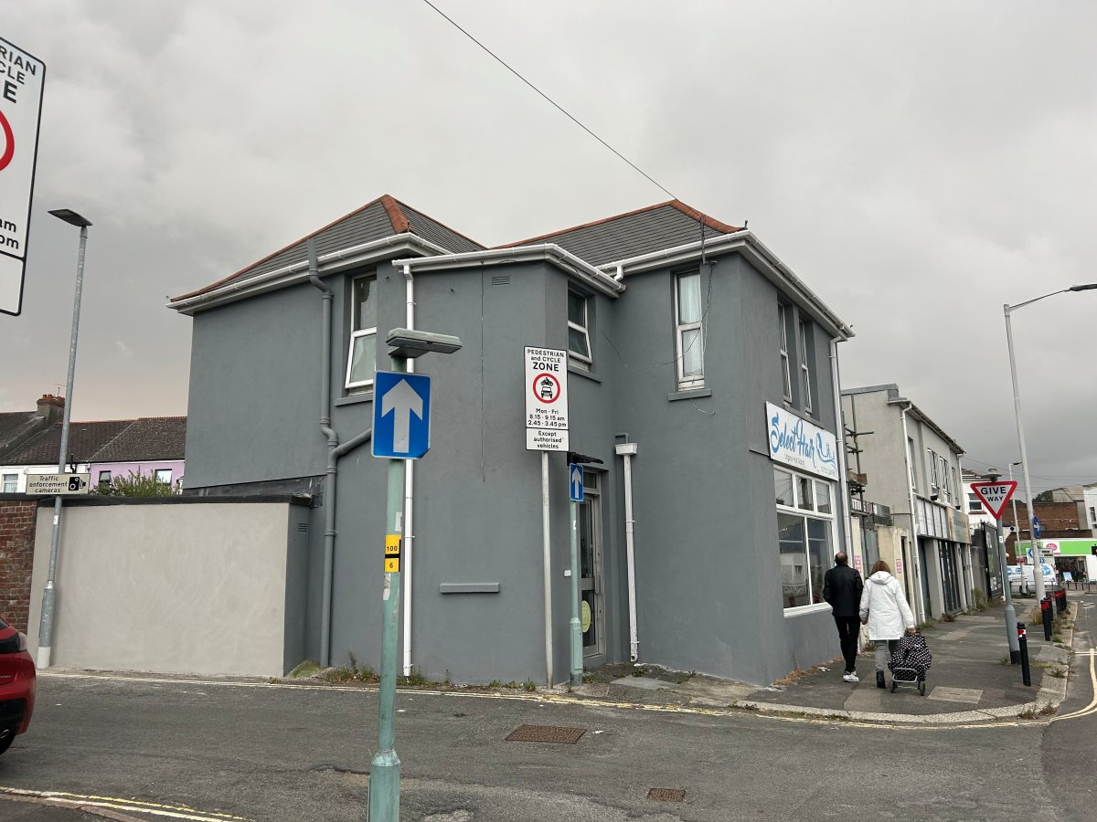 Retail/Shop in Plymouth - photo 3
