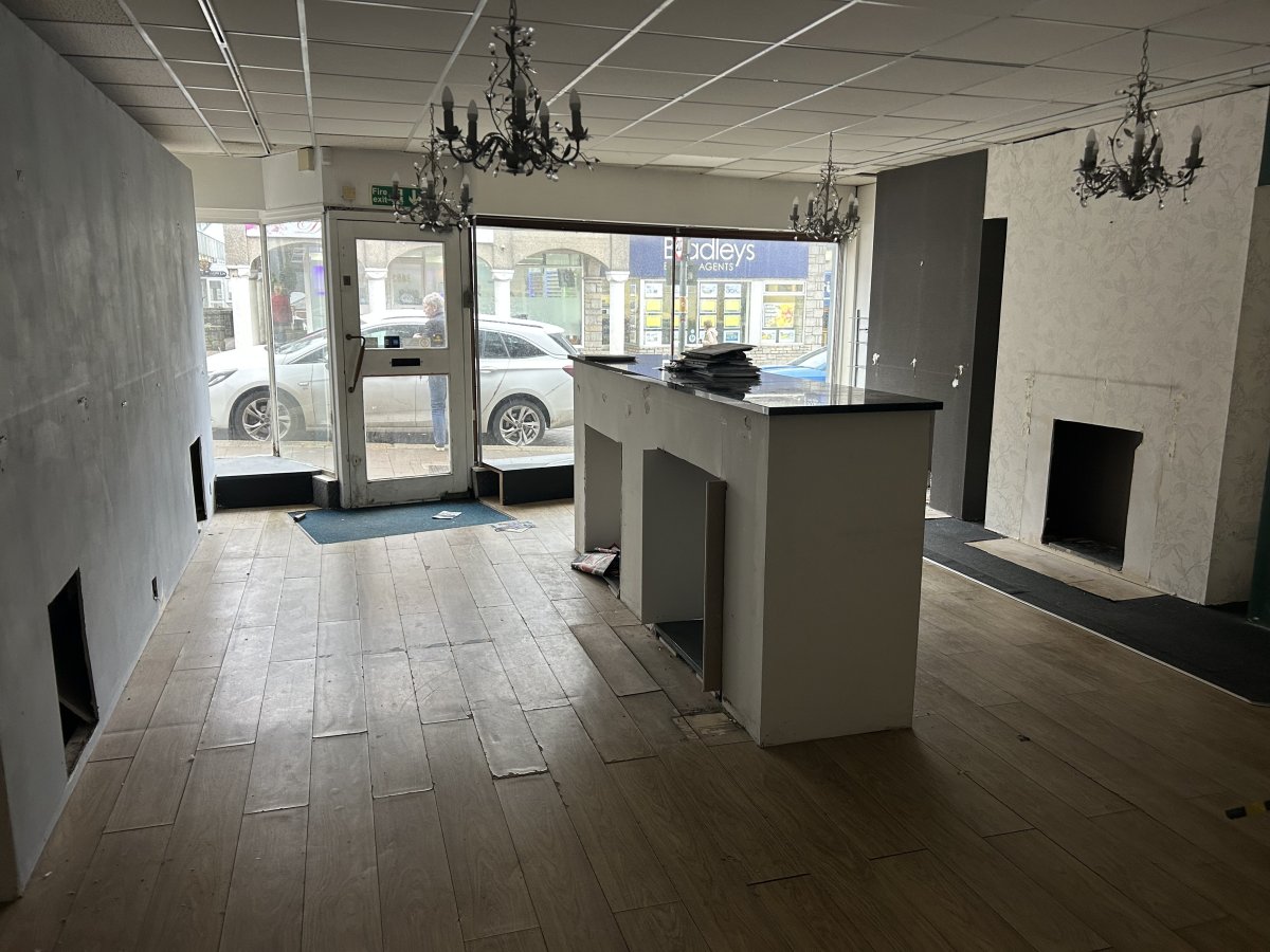 Retail/Shop in Saltash - photo 2