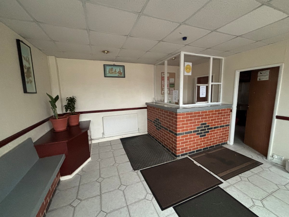 Retail/Shop in Glenfield - photo 4