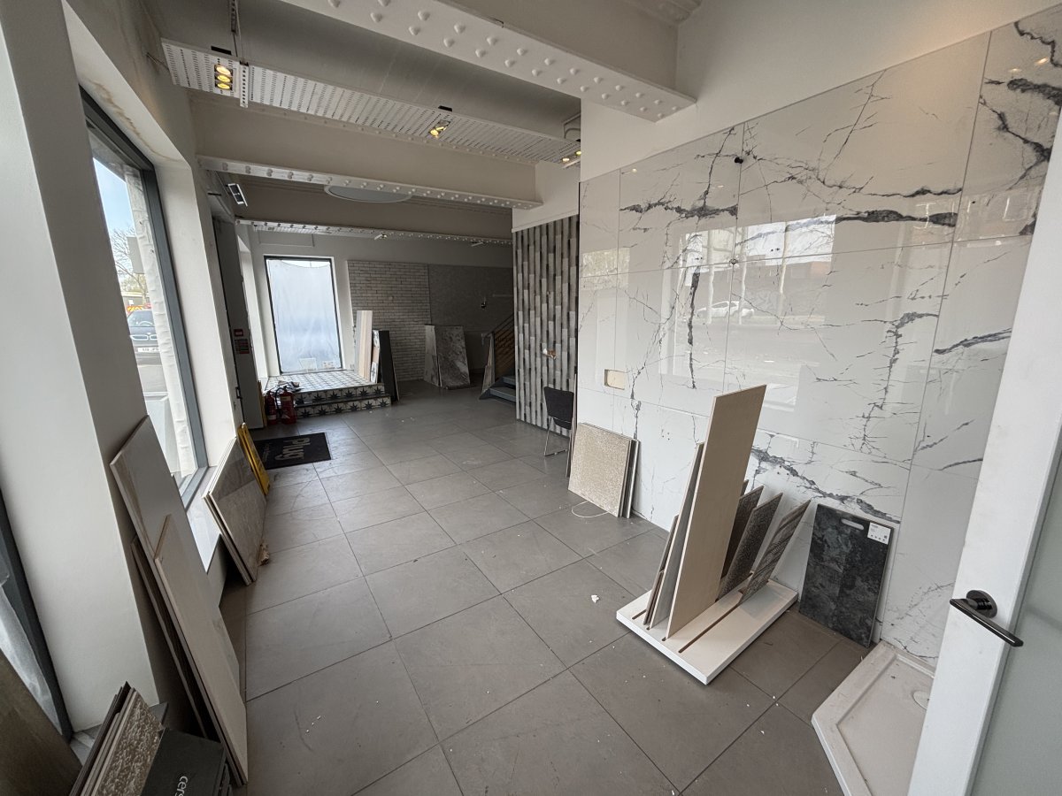 Retail/Shop in Leicester - photo 4