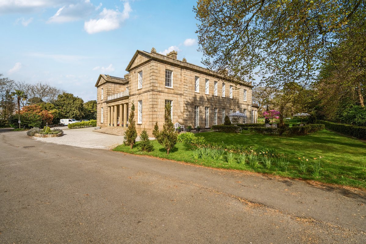 Retail in Camborne
