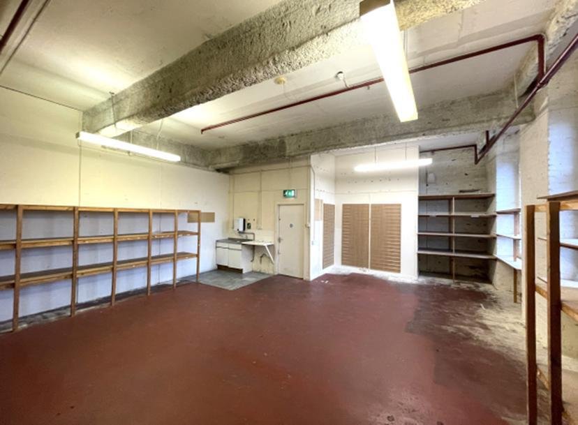 Retail/Shop in Trowbridge - photo 3