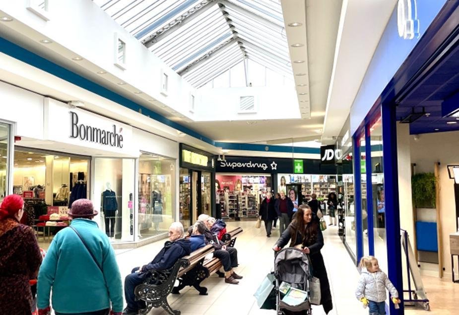 Retail/Shop in Trowbridge - photo 2