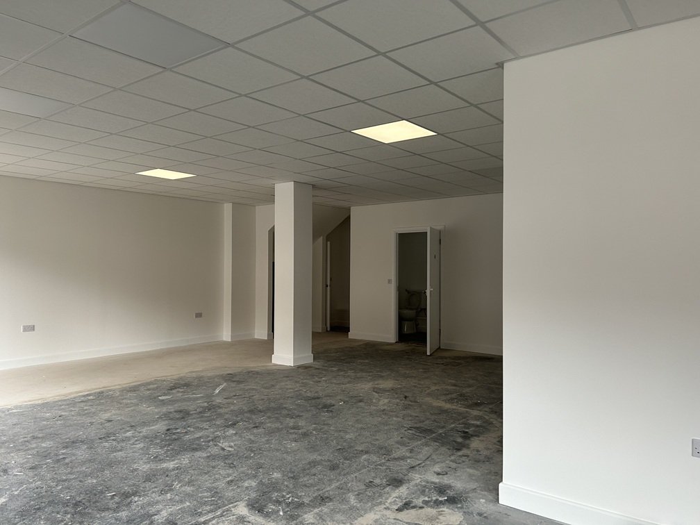 Retail/Shop in Stourbridge - photo 2