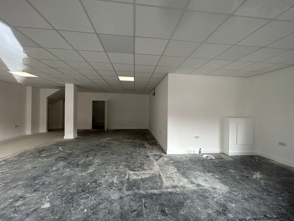 Retail/Shop in Stourbridge - photo 3