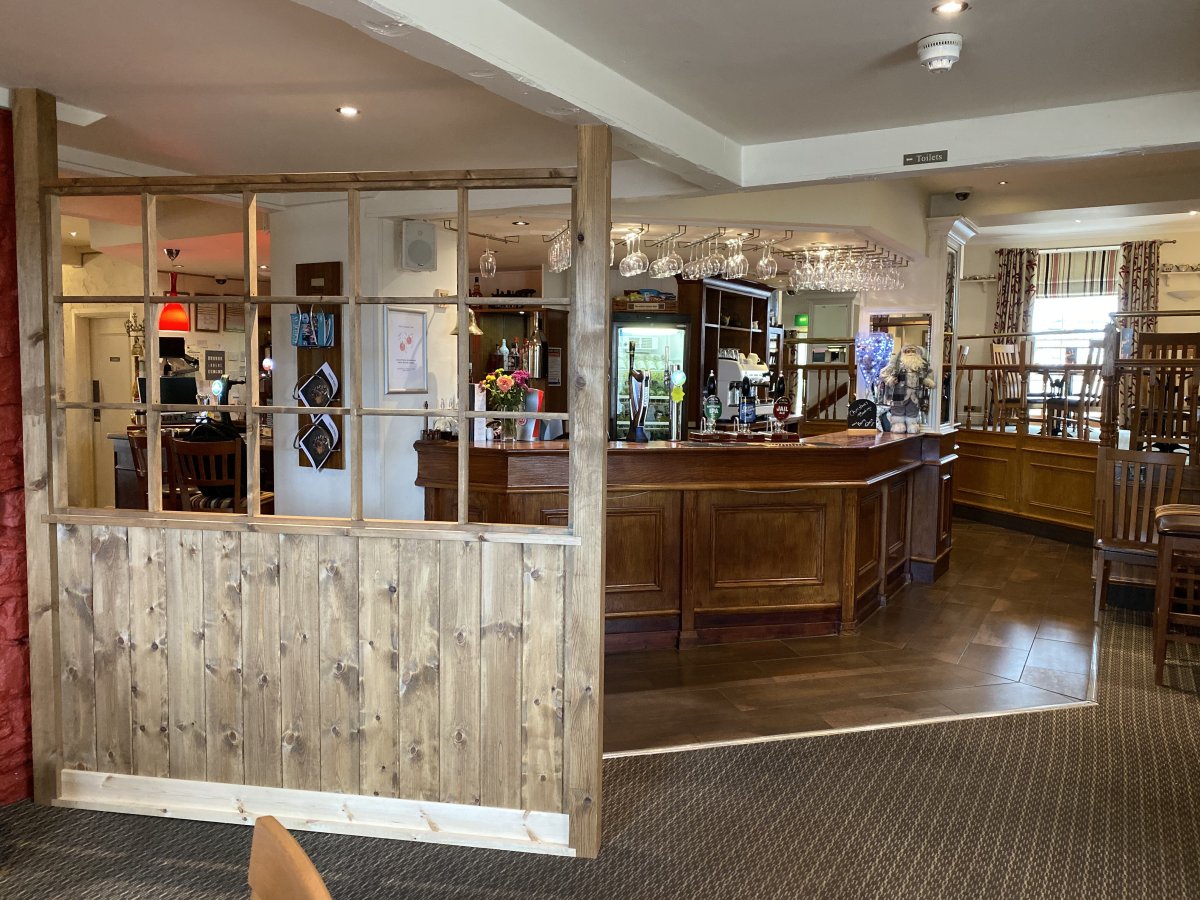 Retail/Shop in Churston Ferrers - photo 2
