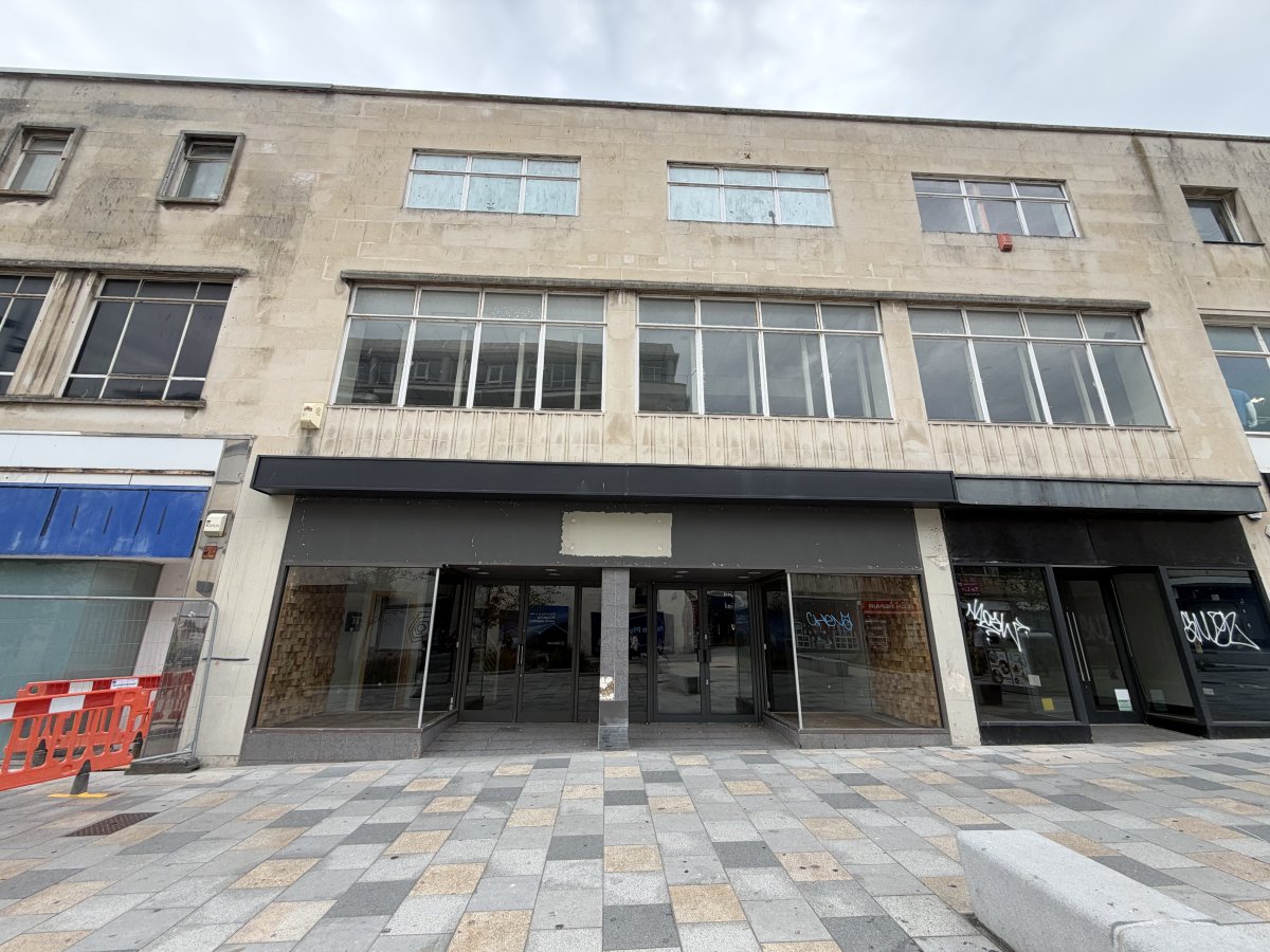 Retail/Shop To Let, Plymouth, Devon