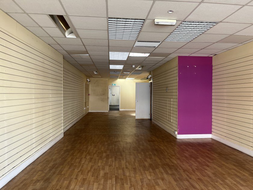 Retail/Shop in Southampton - photo 4