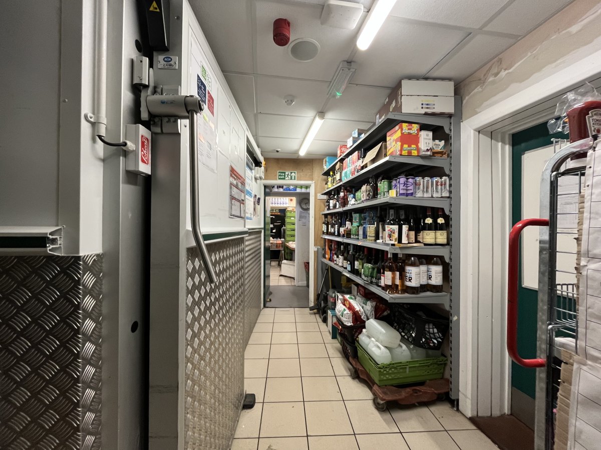 Retail/Shop in Ipswich - photo 3