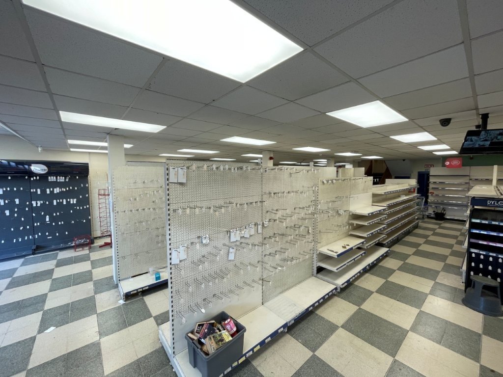 Retail/Shop in Leiston - photo 2