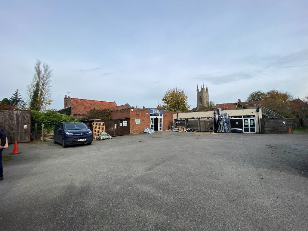 Retail/Shop in Bungay - photo 2