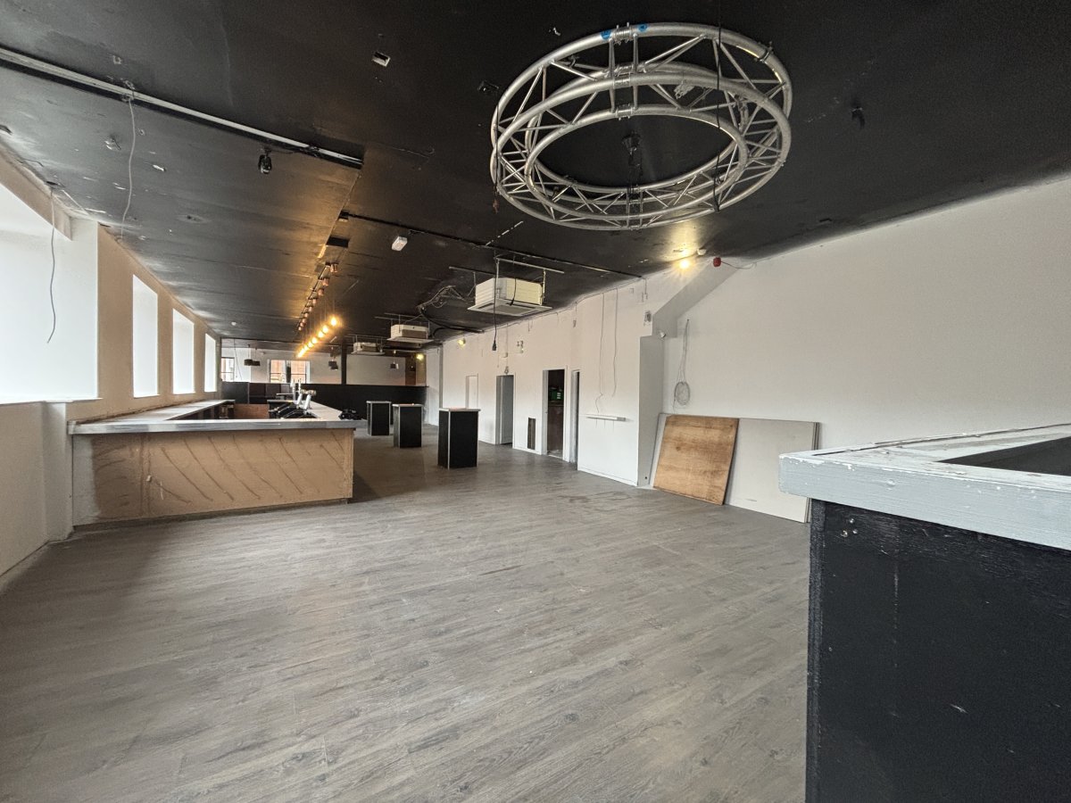 Retail/Shop in Kilmarnock - photo 2
