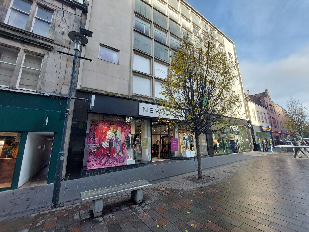 Retail/Shop in Perth - photo 2