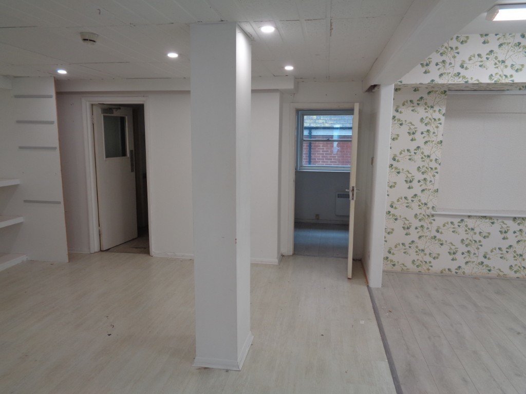 Retail/Shop in Exeter - photo 4