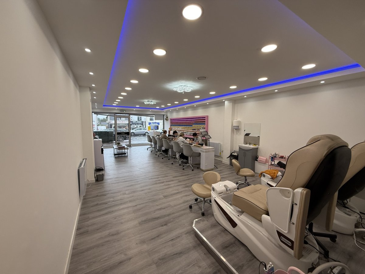 Retail/Shop in Leicester - photo 2