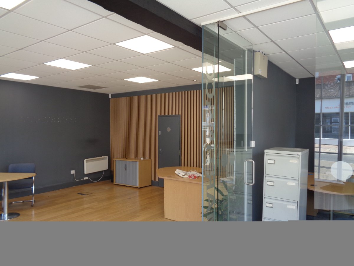 Retail/Shop in Exeter - photo 3