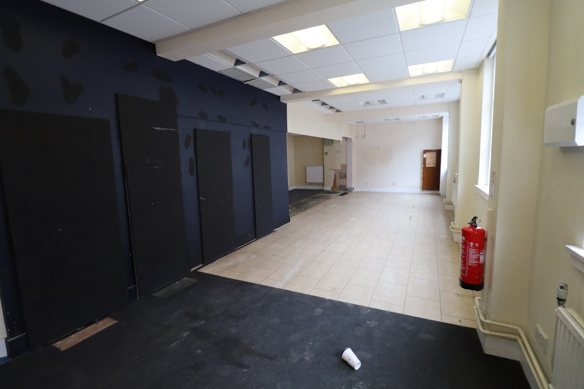 Retail/Shop in Hinckley - photo 2