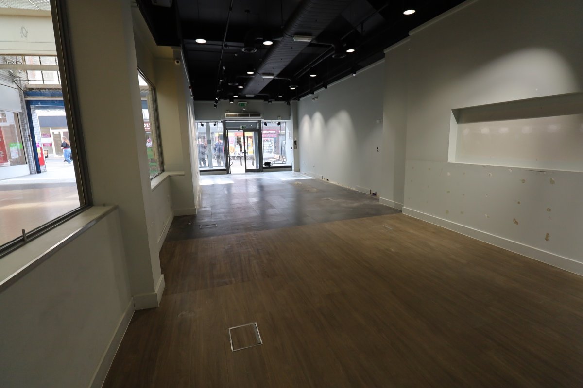Retail/Shop in Hinckley - photo 3
