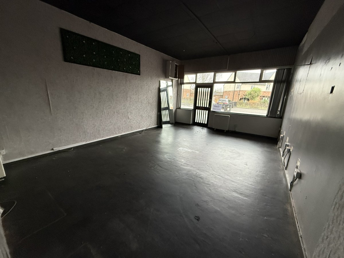 Retail/Shop in Lutterworth - photo 2