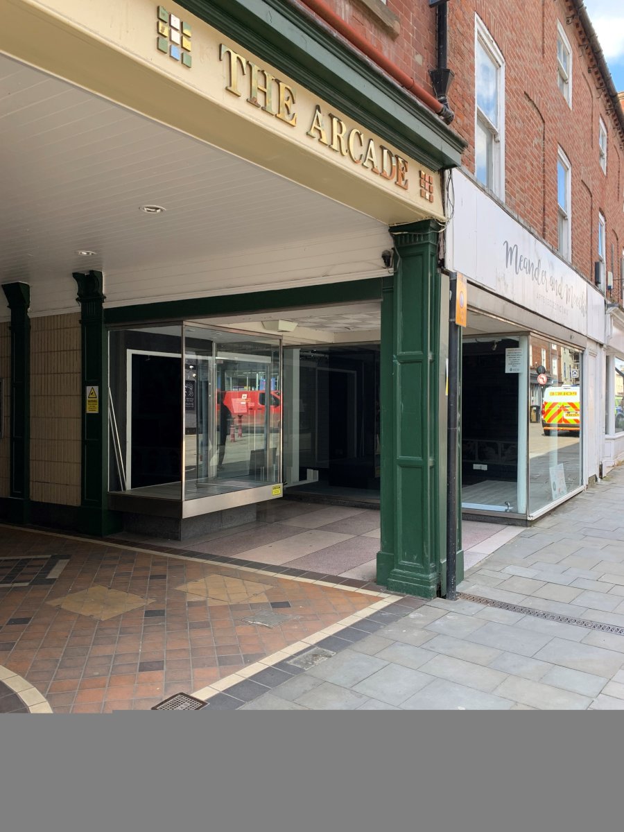 Retail/Shop in Newark-On-Trent - photo 2