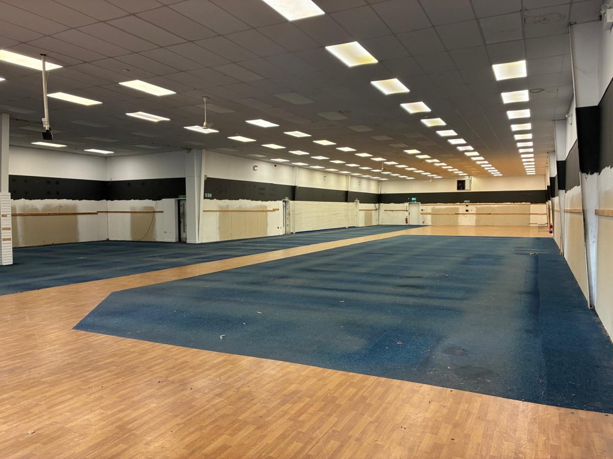 Retail/Shop in March - photo 3