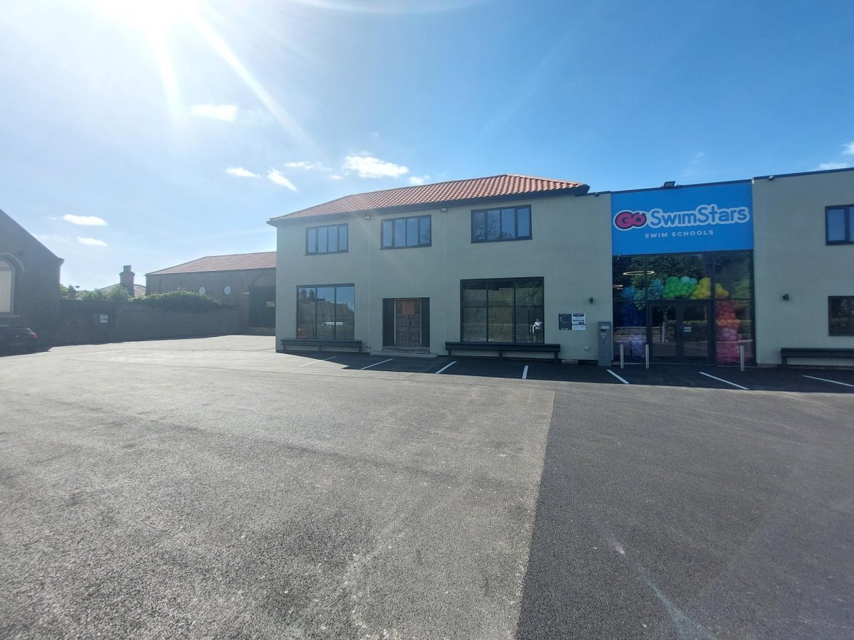 Retail/Shop in Doncaster - photo 2