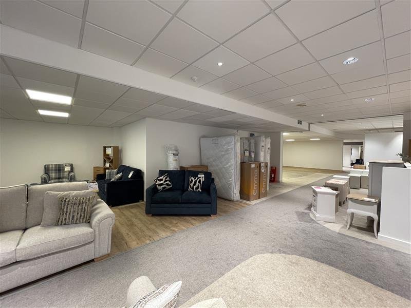 Retail/Shop in Bury St Edmunds - photo 2