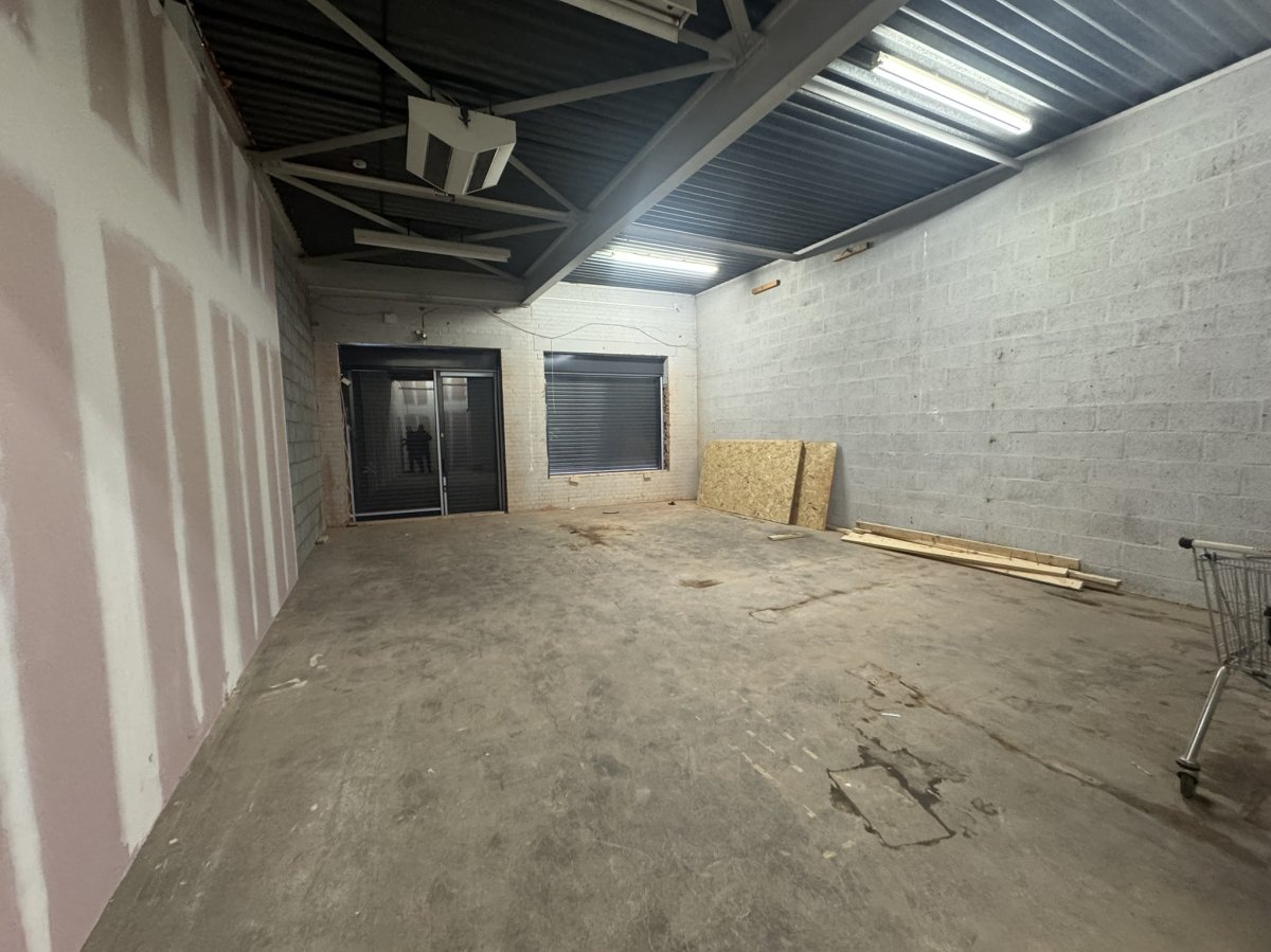 Retail/Shop in Stanground - photo 2