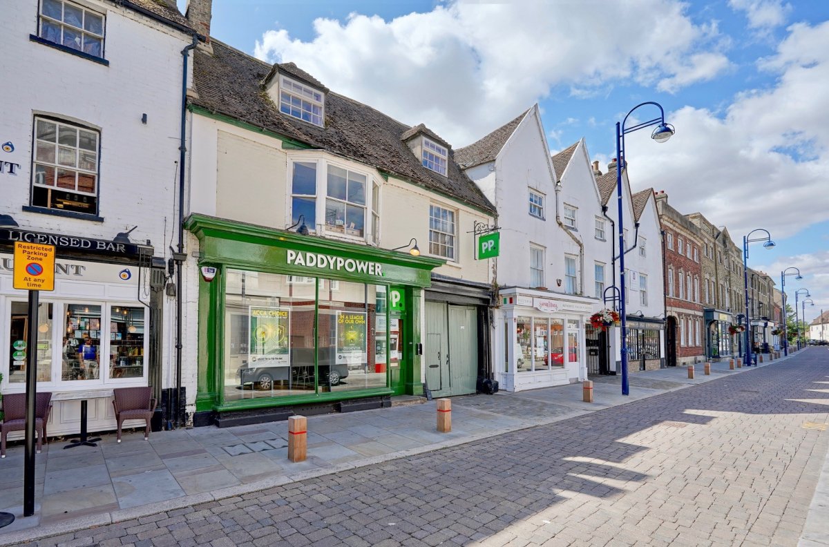 Retail in St Neots